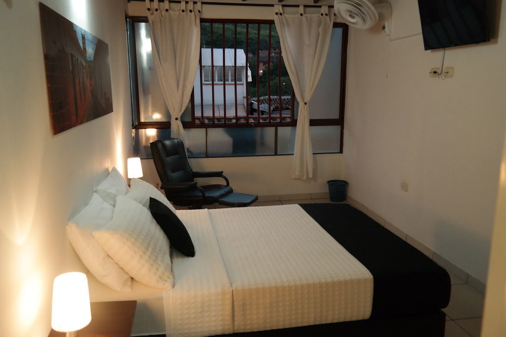 Otono Hostel San Gil Eksteriør bilde